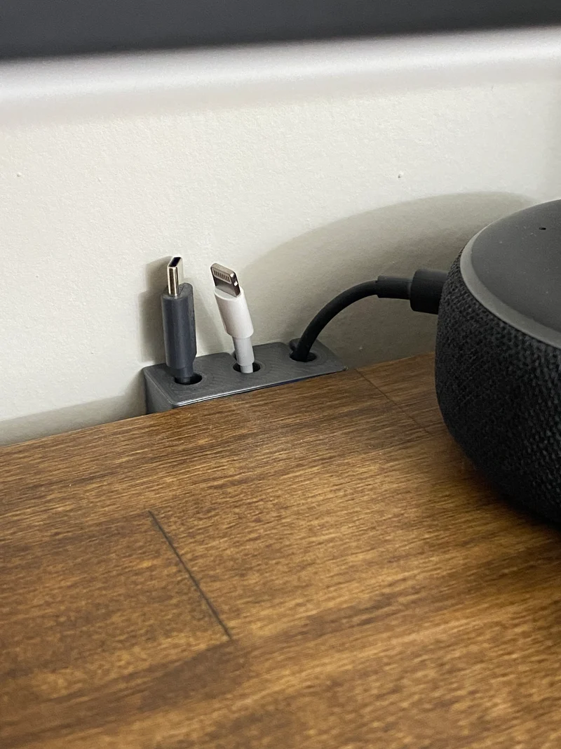Support de câble flexible pour bureau et mur