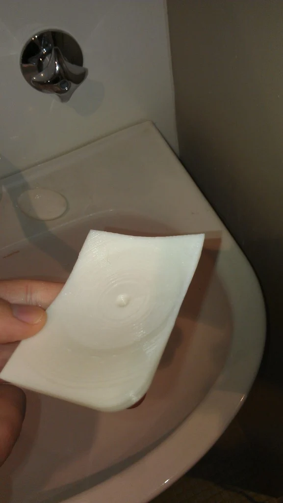 Distributeur de savon minimaliste v1.0