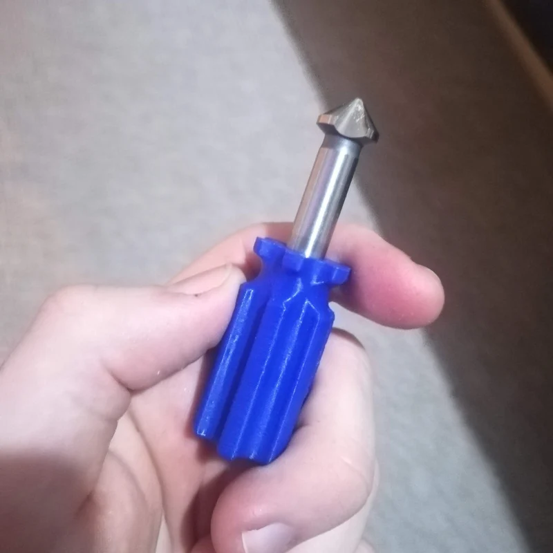 Porte-outils pour le bois et le plastique avec fermeture à vis