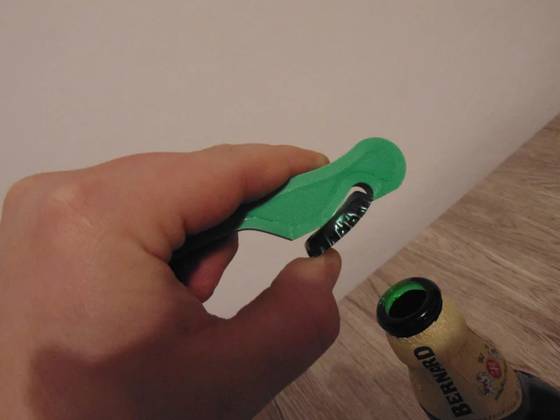 Décapsuleur de bière simple en PLA