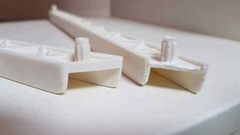Butée d'extrémité pour meuble IKEA TROFAST. 4 ensembles de 2 pièces