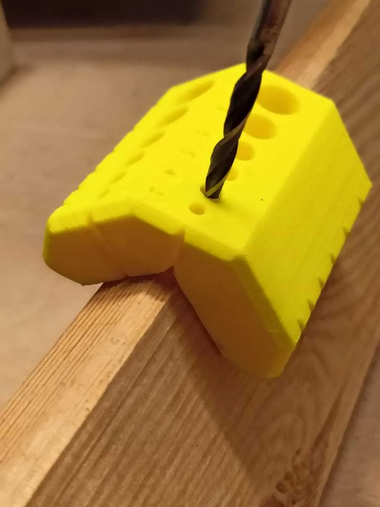 Guide-mèche à 90 et 45 degrés avec barres, bords et côtés de 2 cm