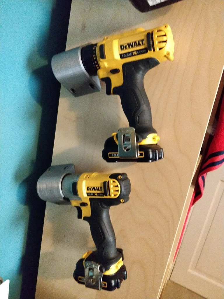 Support de montage mural pour ensembles perceuse/visseuse Dewalt et Makita
