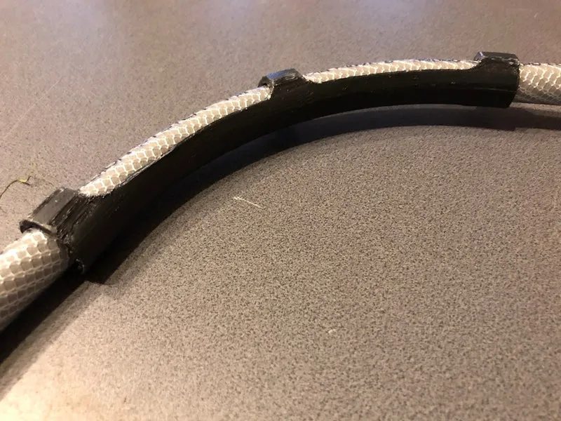 Tuyau d'arrosage 1/2" Ø20 protection anti-pliure pour le jardin