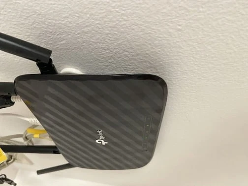 Routeur/AP TPLink Archer C6 support mural avec vis