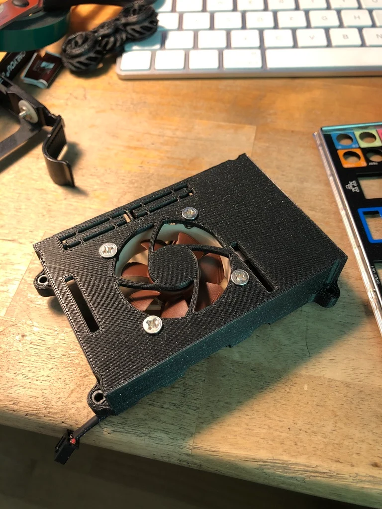 Raspberry Pi 3 - Boîtier avec ventilateur sur le dessus