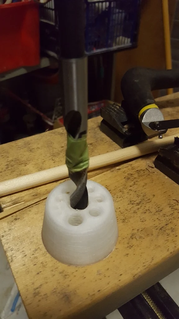 Guide de perçage pour des trous précis à 90 degrés de 1 à 12 mm