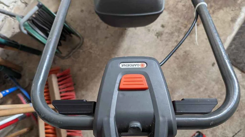 Poignée de remplacement pour boîtier marche/arrêt pour tondeuse à gazon Gardena 32E