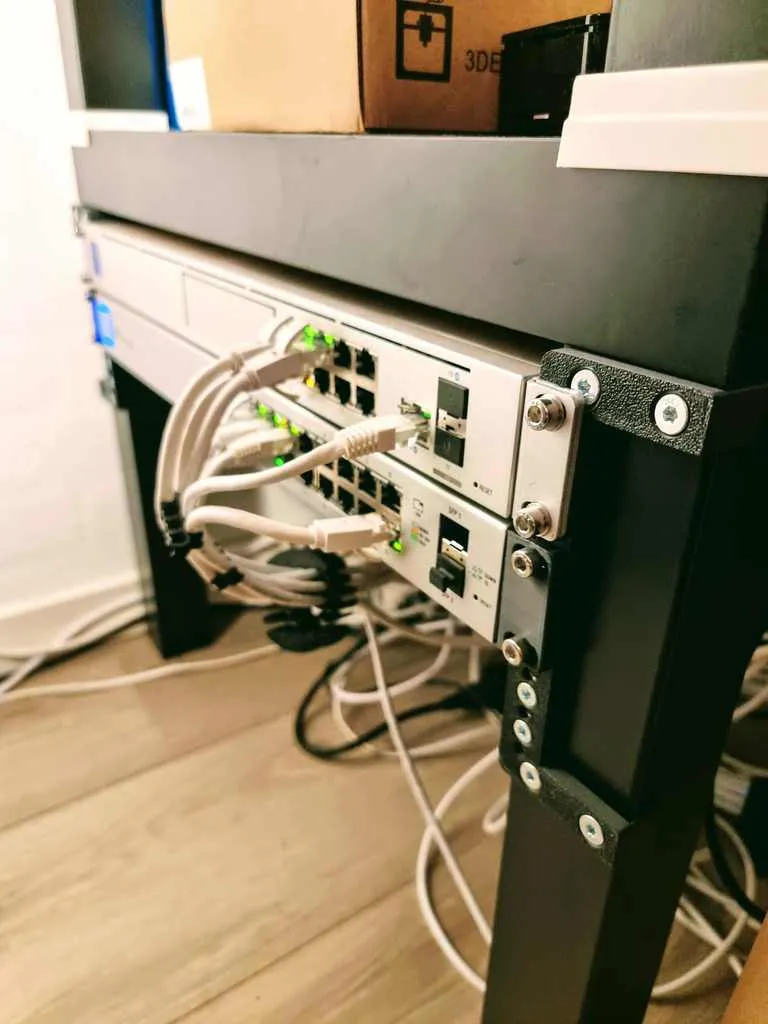 Rack rail Ikea Lack 3U