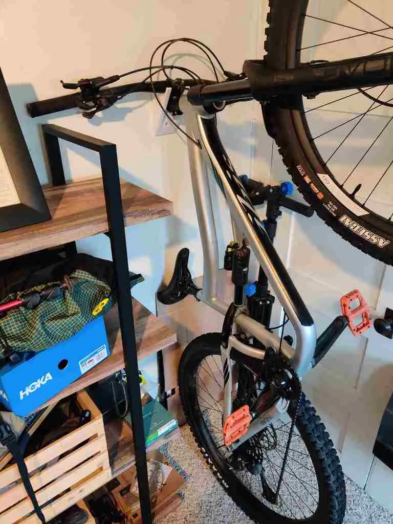 Support mural pour vélo de montagne Ripmo AF