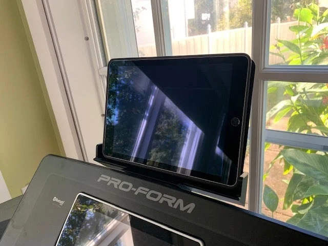 Support de tablette pour tapis roulant