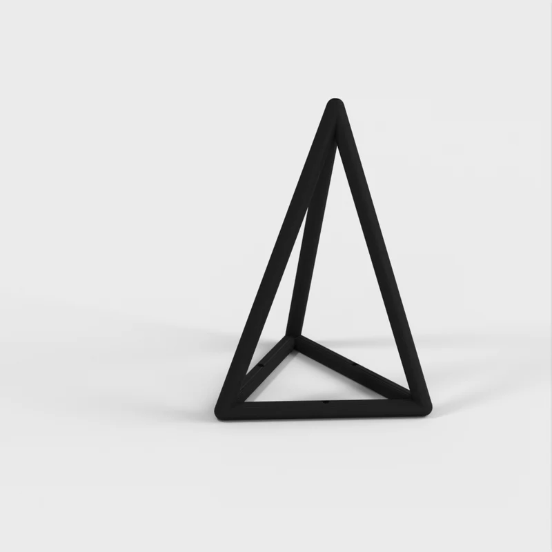 Cadre pyramidal triangulaire régulier