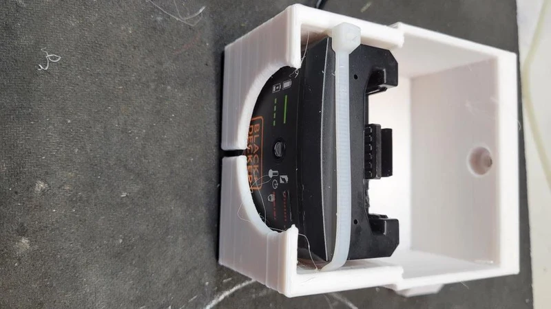 Support mural pour batterie et chargeur Black + Decker 40V