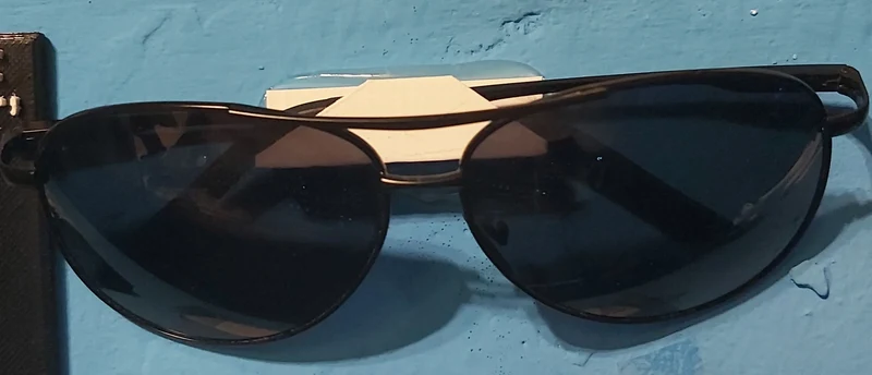 Support mural universel pour lunettes et lunettes de soleil
