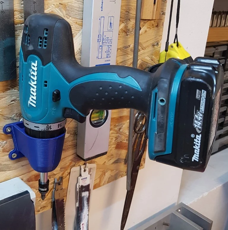 Porte-perceuse Bosch GSR 12V et Makita pour montage mural