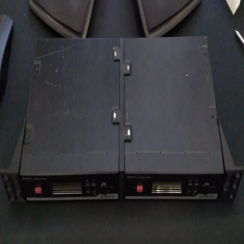 Support de montage en rack pour récepteur Sennheiser EM 10 (XS sans fil) - (6 pièces)