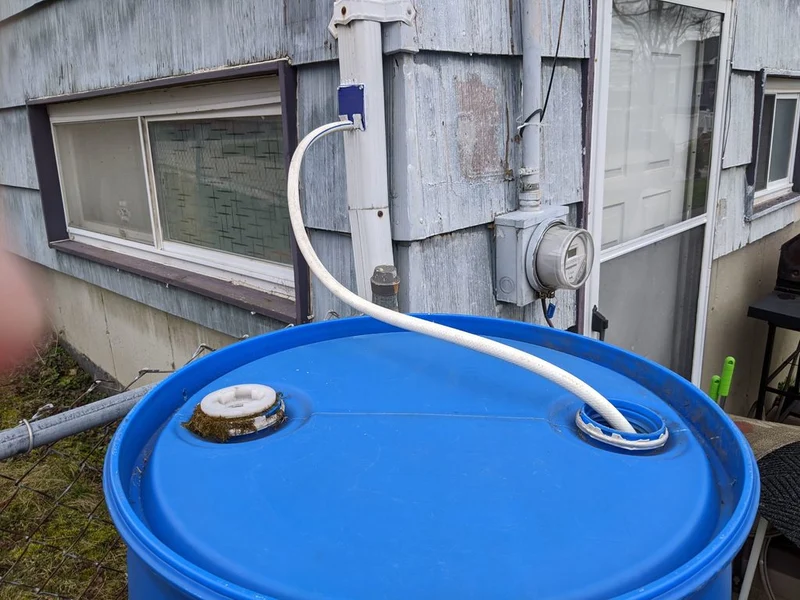 Récipient d'eau de pluie Déviateur d'eau
