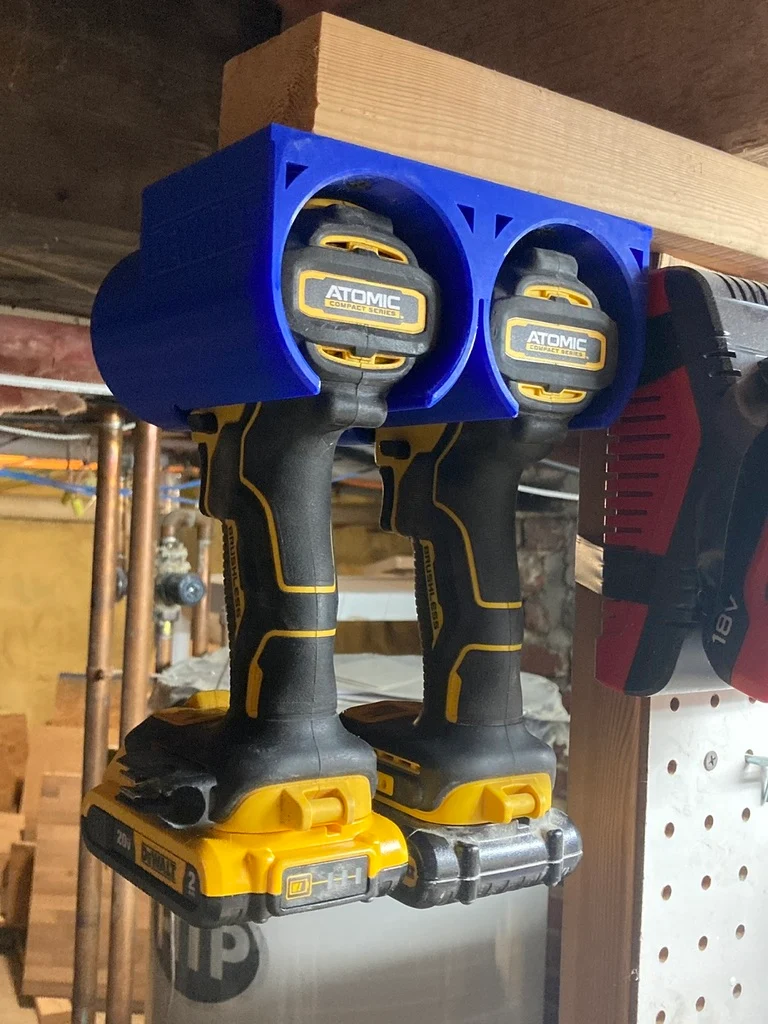 Suspension double étagère/plafond pour tournevis DeWALT