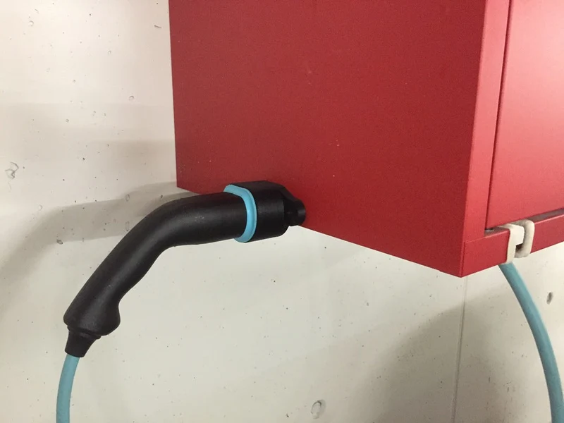 Suspension pour un câble de charge de type 2 (Plug Socket)