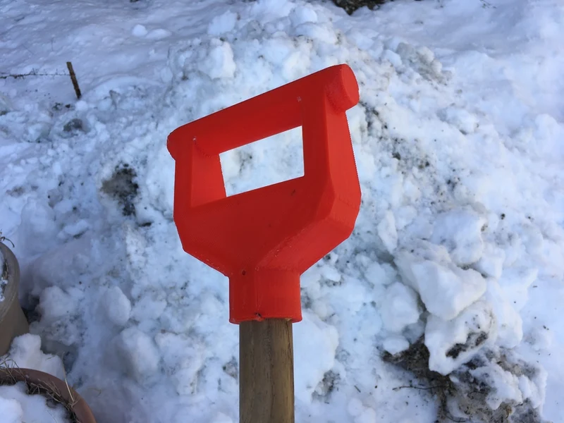 Pelle à neige de remplacement de haute durabilité pour le manche en bois de 29mm remix avec 30% d'économie de plastique et une meilleure fiabilité
