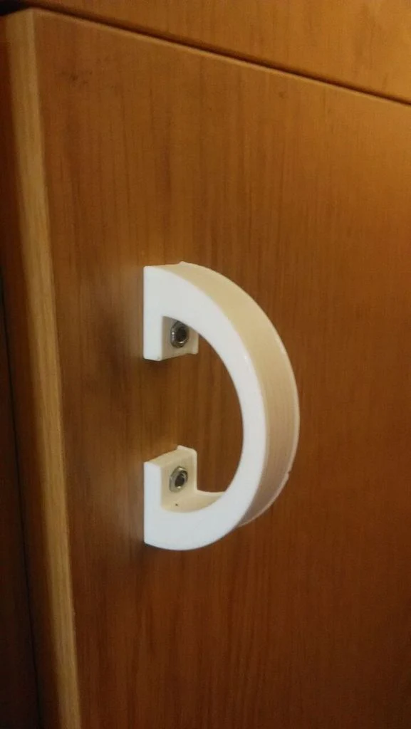 Poignées de porte pour casiers