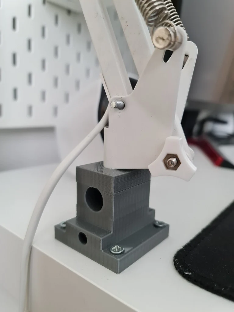 Ensemble lampe de bureau IKEA Tertial