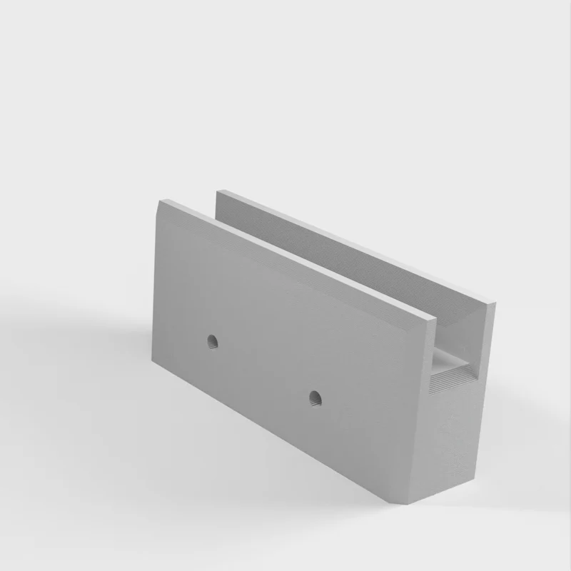 Plateau pour bureau Bekant d'IKEA pour adaptateurs USB-C