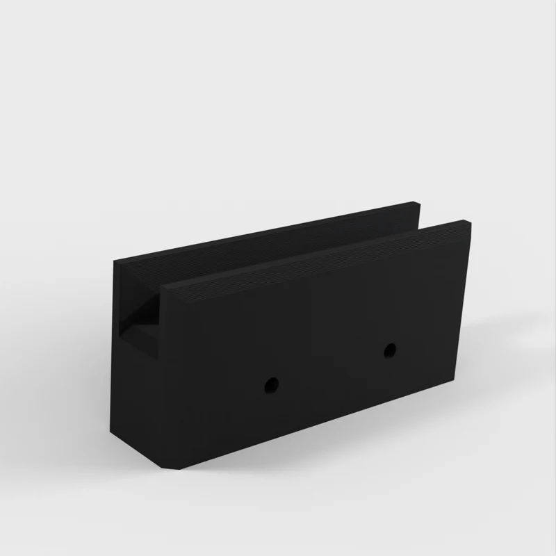 Plateau pour bureau Bekant d'IKEA pour adaptateurs USB-C