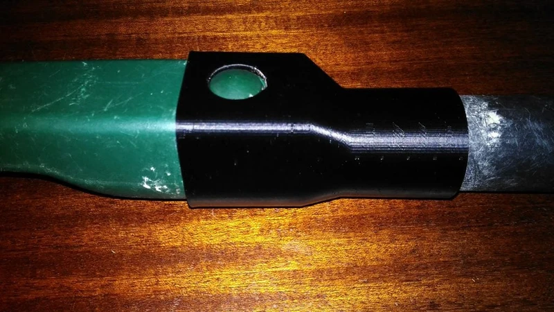 Adaptateur pour utiliser les accessoires Vorwerk sur les aspirateurs Karcher