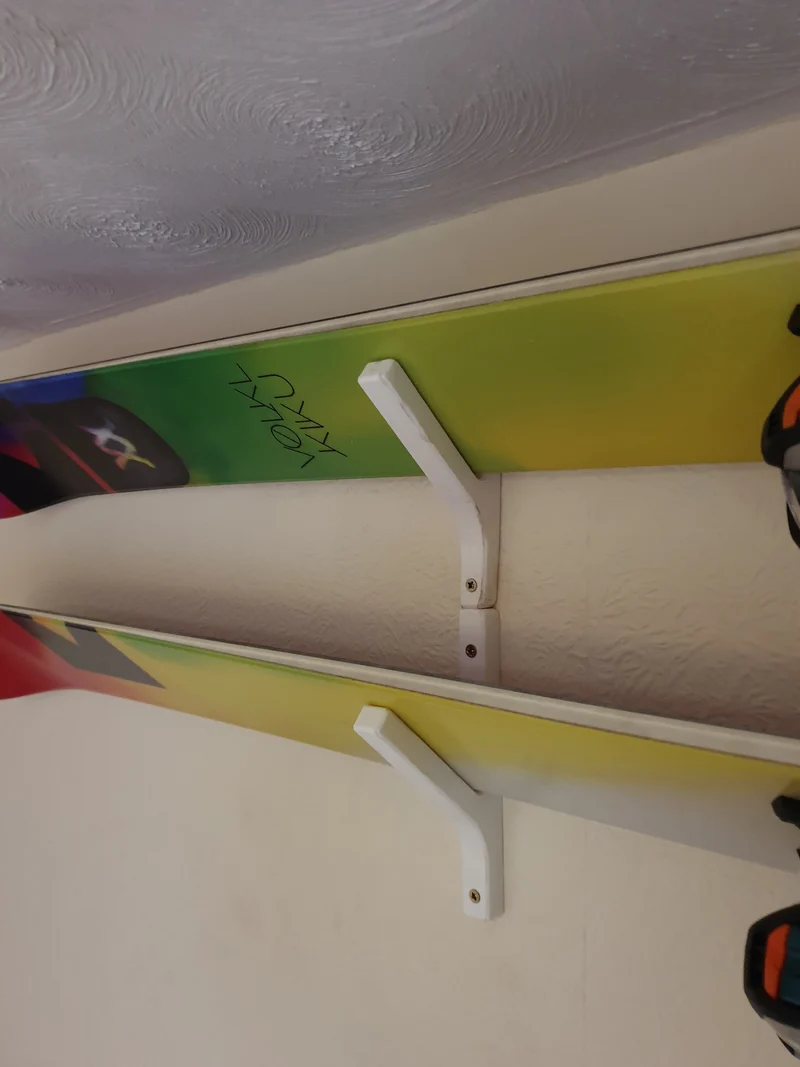 Support mural incliné pour skis pour rangement et présentation (lot de 2)