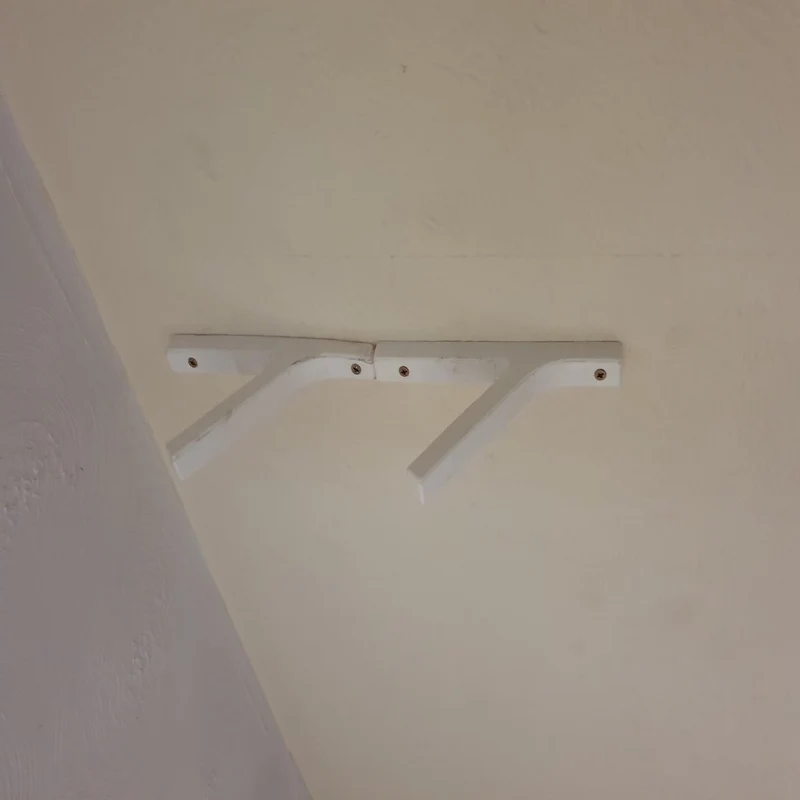 Support mural incliné pour skis pour rangement et présentation (lot de 2)