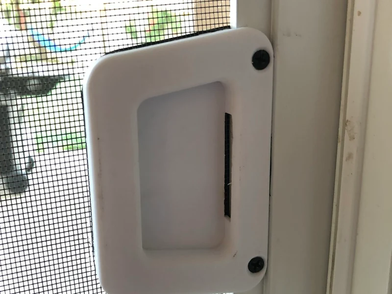 Poignée de porte moustiquaire avec loquet robuste