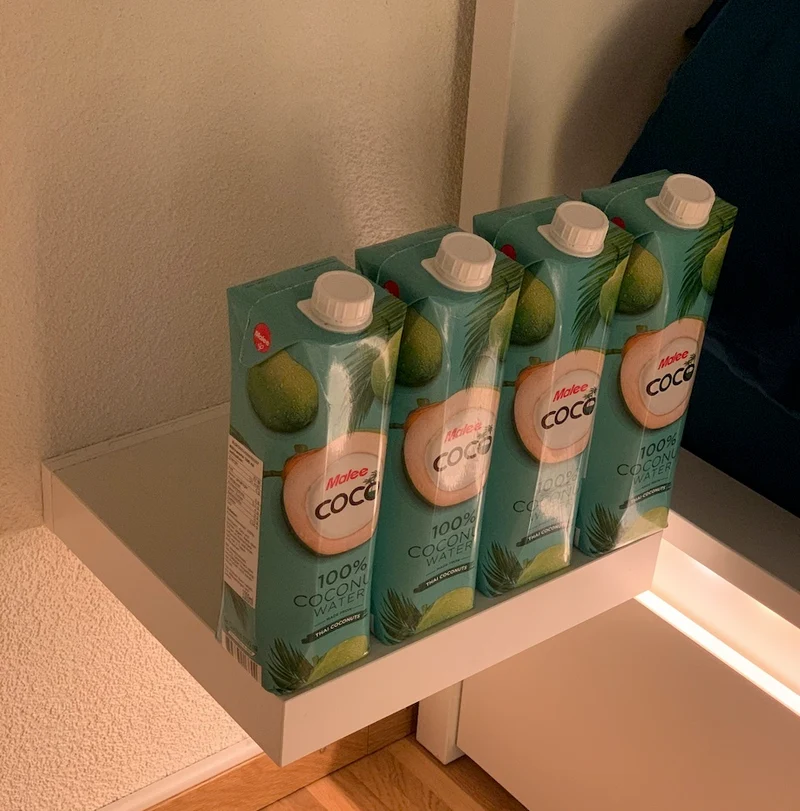 Montage mural amélioré pour l'étagère IKEA Lack