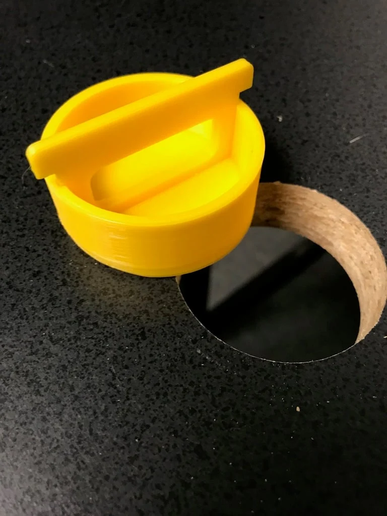 Collecteur d'attaches de câbles pour table de laboratoire