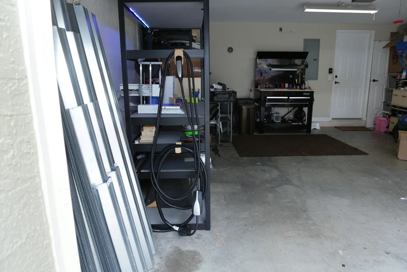 Support et organisateur de câble de chargeur Tesla