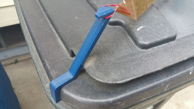 Attrape-mouches pour poubelles