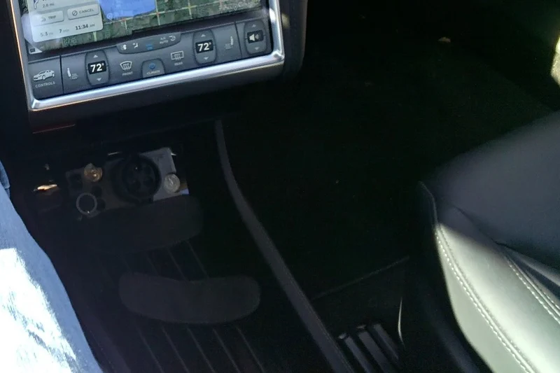 Organisateur de console centrale Tesla Model S
