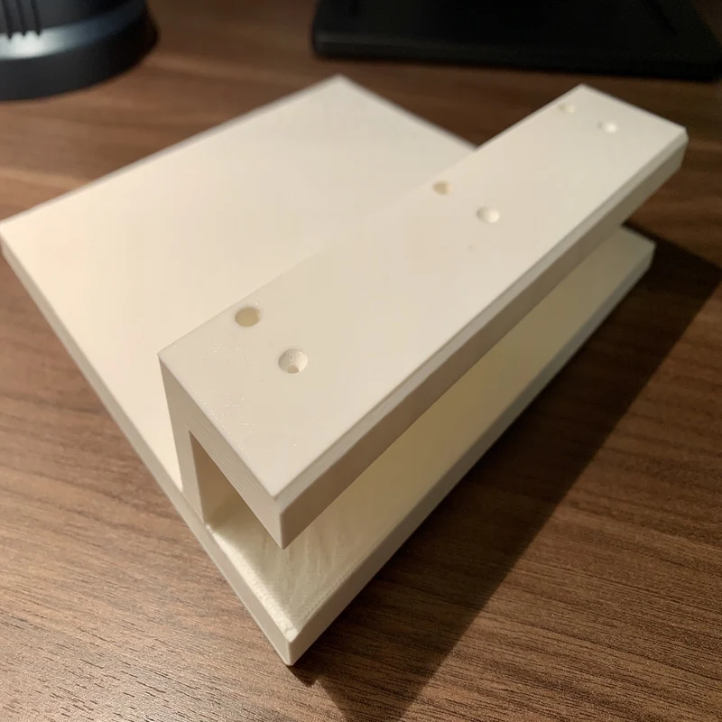 Table de nuit IKEA MALM pour téléphones portables et autres