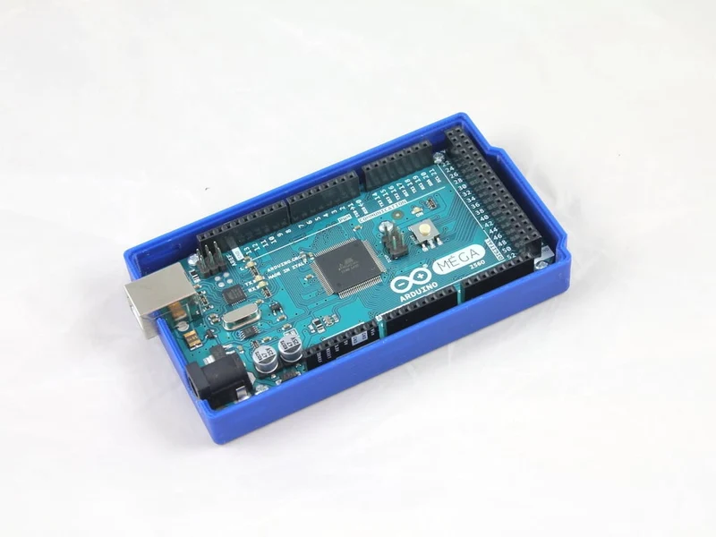 Boîtier ajusté pour Arduino Mega 2560 avec support de carte à vis