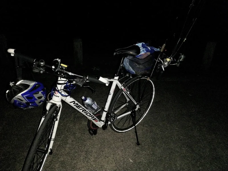 Porte-canne à pêche pour panier de vélo pour le camping et les randonnées à vélo