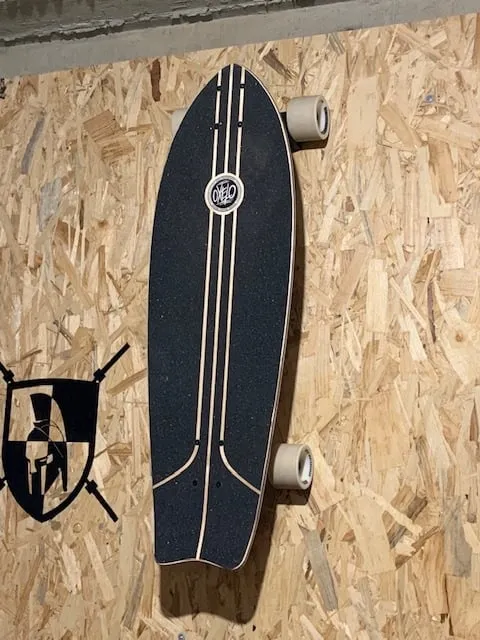 Support mural pour planche à roulettes
