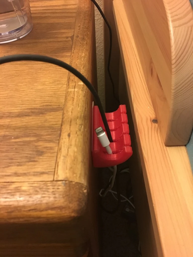 Bord de table Support de câble