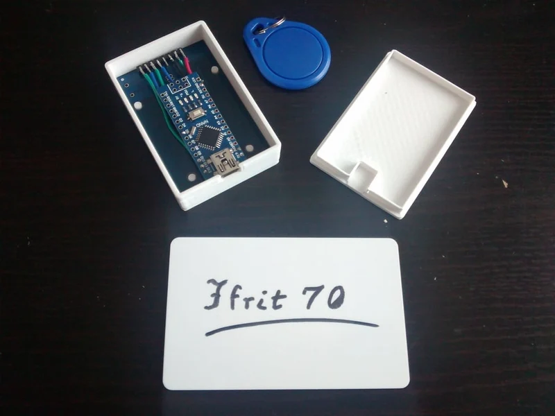 Boîtier RFID pour RC522 et Arduino Nano