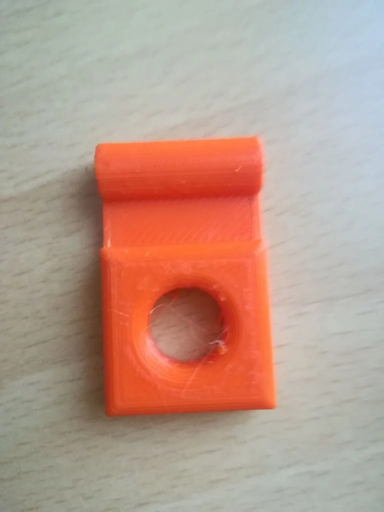 Œillet et crochet pour rail de jonc de 7 mm pour camping-car