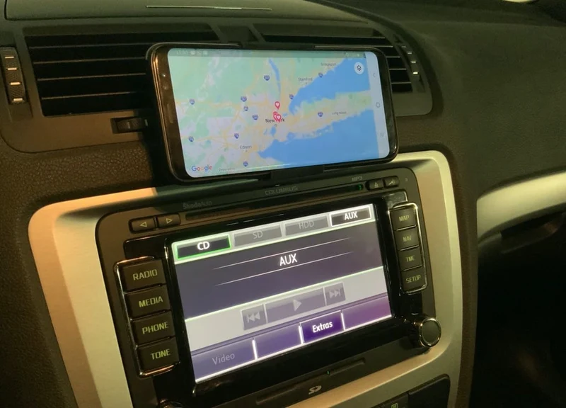 Support de téléphone de voiture pour bouches d'aération Skoda Octavia