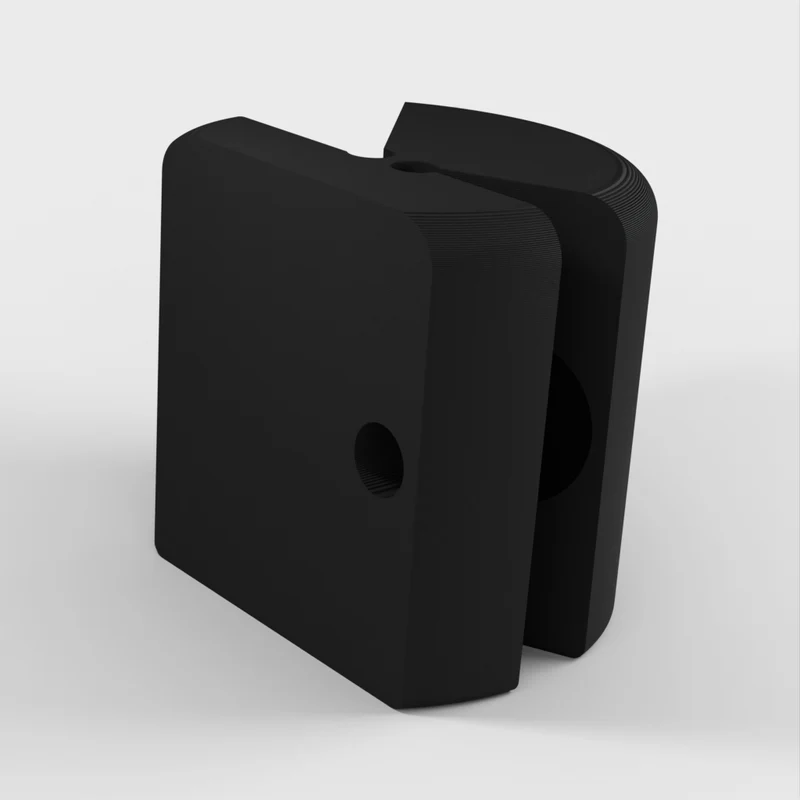 Fixation murale pour snowboard et wakeboard