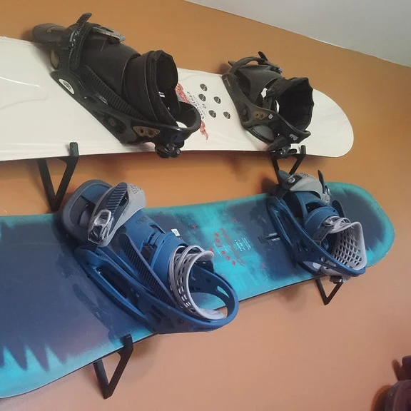 Fixation murale pour Snowboard