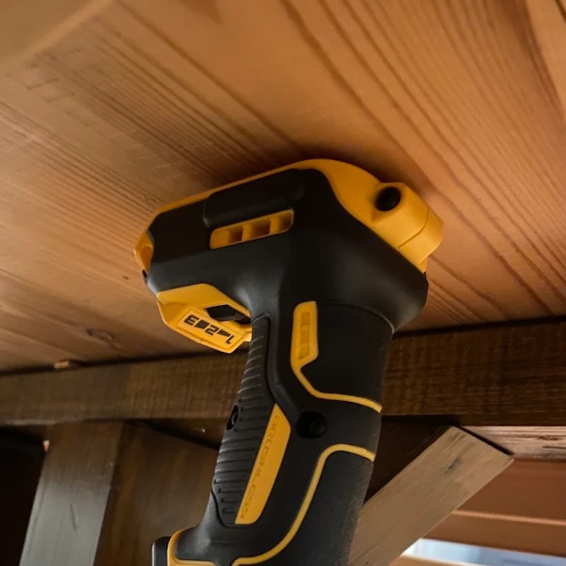 Support plafond pour outil Dewalt 18V