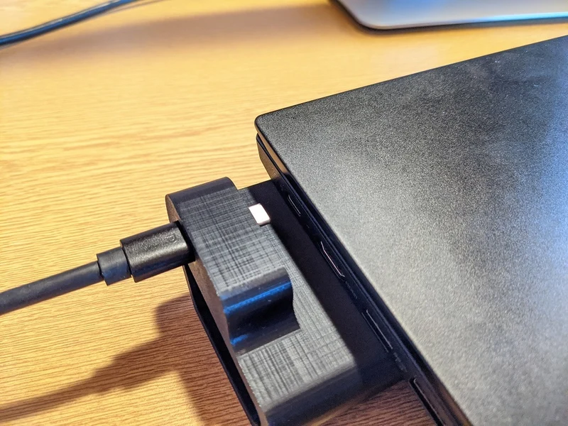 Lenovo Thinkpad E495 (E490) compatible avec la station d'accueil DELL WD15