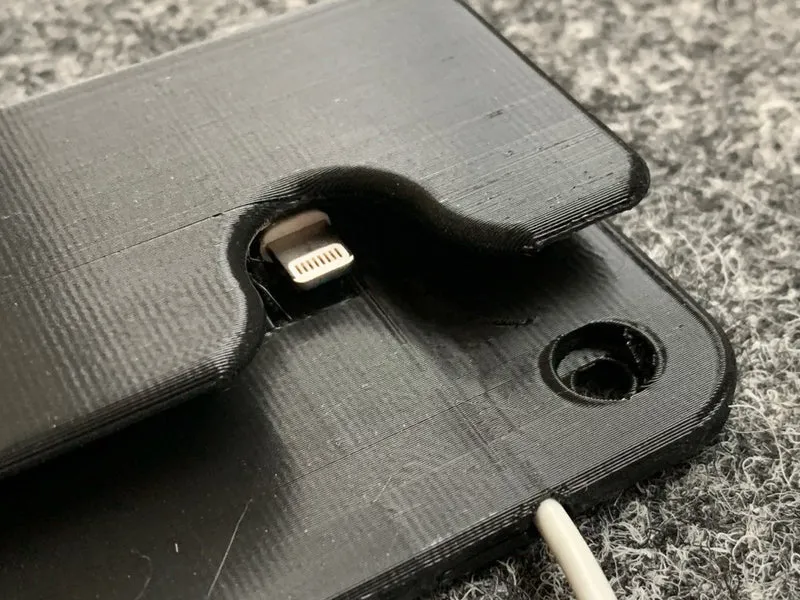 Support iPad mural pour iPad génération 7-9 avec alimentation intégrée